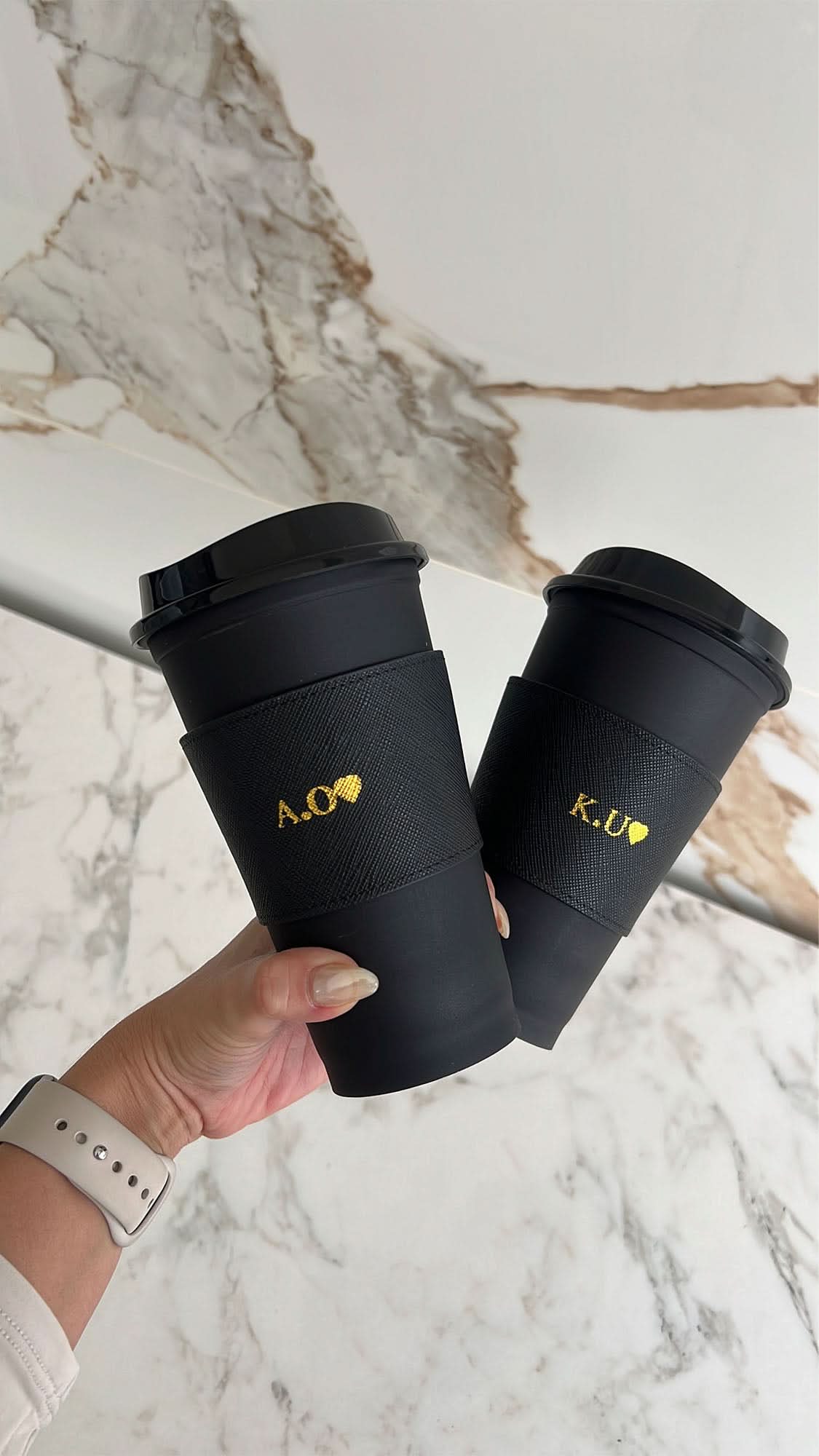 Conjunto de 4 porta vasos Cadiz de Maison Caviar, con diseño elegante y resistente, ideal para proteger superficies.