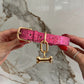 Collar para mascota Ollie de Maison Caviar, con placa decorativa en diseño elegante para perros o gatos.