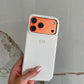 Funda para iPhone Maison Caviar Pisa en color negro con diseño elegante y protección para el teléfono móvil.