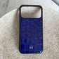 Funda para iPhone Siena de Maison Caviar, protección elegante con acabado de alta calidad y diseño moderno.