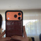 Funda para iPhone Siena de Maison Caviar, protección de lujo en diseño elegante y resistente para teléfono móvil.