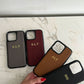 Funda para iPhone Maison Caviar Lucca en cuero con diseño elegante y detalles sofisticados.