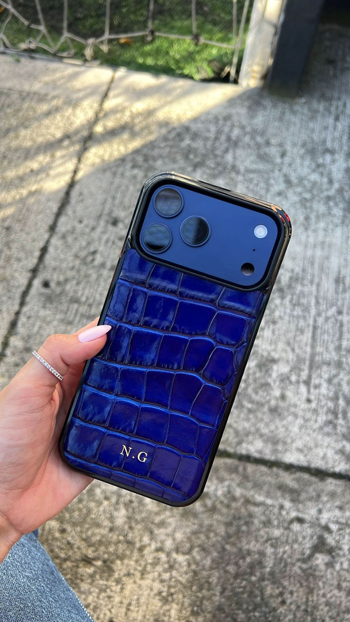 Funda para iPhone Siena de Maison Caviar, protección elegante en diseño de funda para teléfono inteligente.