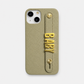 Funda para iPhone de Maison Caviar en color beige, protección elegante para teléfono con diseño de alta calidad.