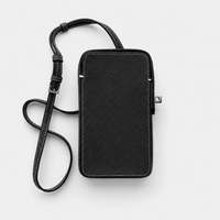 Funda para iPhone Maison Caviar Emily en color negro, protectora y con estilo para teléfono móvil.