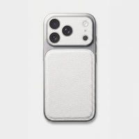 Funda para iPhone Maison Caviar Arthur en color blanco, protección elegante para teléfono móvil.