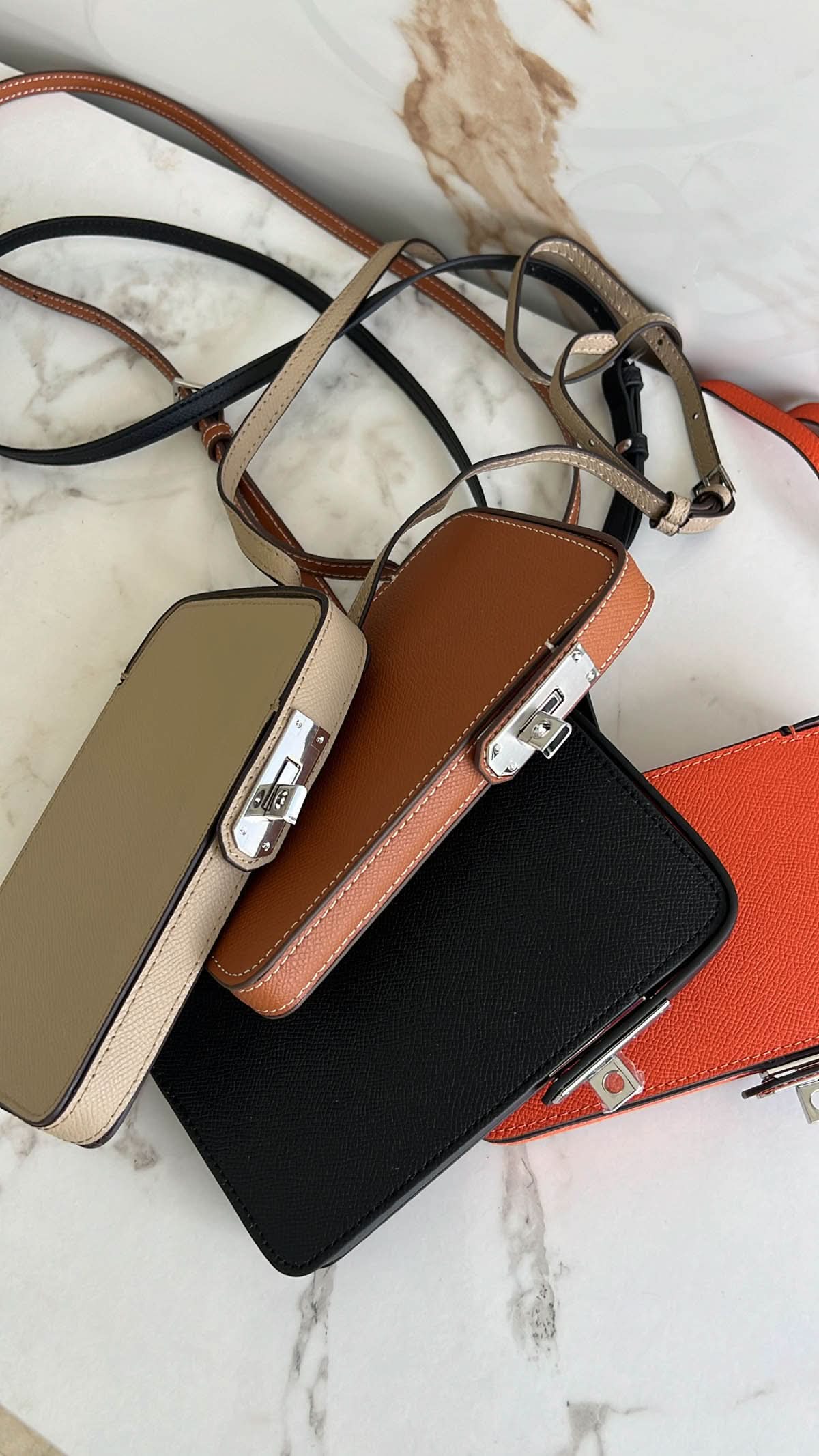 Funda para teléfono iPhone Maison Caviar Emily, funda protectora de estilo elegante y moderna para iPhone.