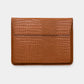Funda para MacBook Maison Caviar Nobu en color camel con textura de cocodrilo, protección elegante para portátil.