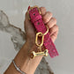 Collar para mascotas Ollie de Maison Caviar con placa decorativa en metal, ajustable y elegante para perros o gatos.