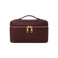 Bolsa de maquillaje Vanity Bag Formentera de Maison Caviar, con diseño elegante y cierre resistente, vista frontal con detalles en cuero.
