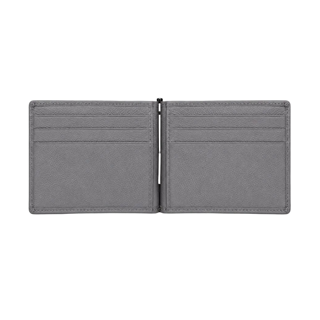 Billetera gris Maison Caviar Dante, hecha de cuero elegante y duradero, con compartimentos para tarjetas y billetes.