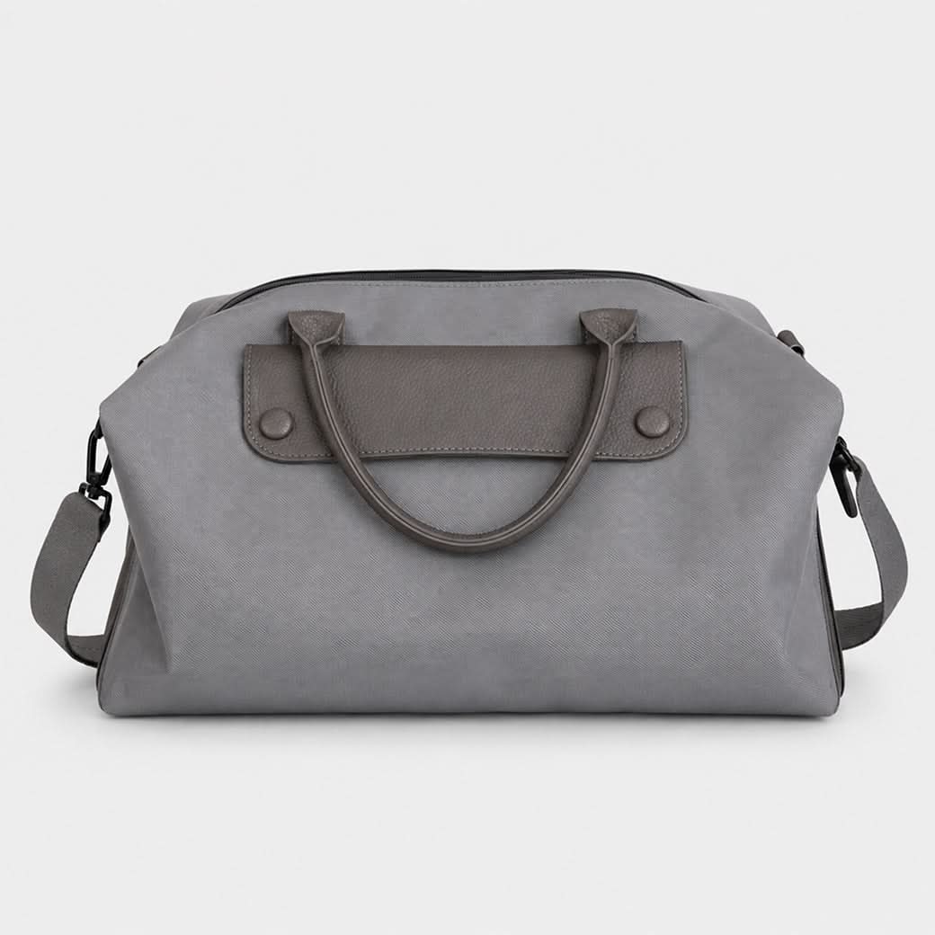 Bolso gris Maison Caviar de la colección de bolsos Salvatore, con diseño elegante y detalles en la superficie.