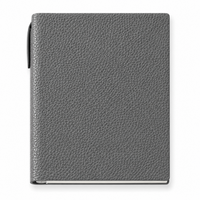 Agenda Maison Caviar Margot de color gris con diseño elegante y tapas suaves, vista frontal del cuaderno de planificación.