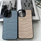 Funda para iPhone Maison Caviar Valencia, protección y estilo, con diseño elegante en color vibrante.