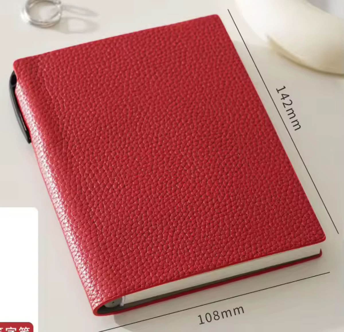 Agenda Margot de Maison Caviar con portada elegante y detalles de diseño en tonos suaves, vista de la portada y cierre.
