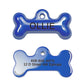 Collar para mascotas Ollie Plaquita de Maison Caviar con placa identificativa en metal, en color dorado, sobre fondo neutro