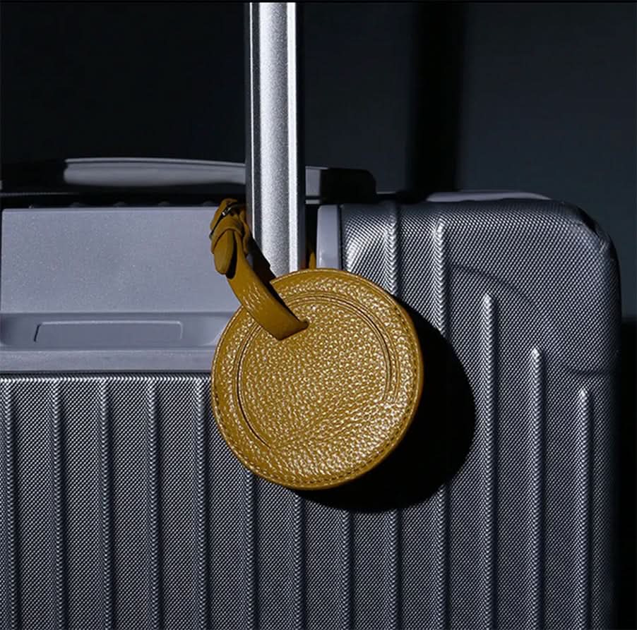 Etiqueta de maleta Maison Caviar Tag Maleta en color negro con logotipo y diseño elegante, para identificar equipaje.