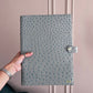 Funda para iPad Maison Caviar Mojacar en color beige, con diseño elegante y protección para tableta Apple.