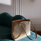 Bolso Francesca de Maison Caviar, bolso de lujo con diseño elegante y detalles en cuero, en color negro.