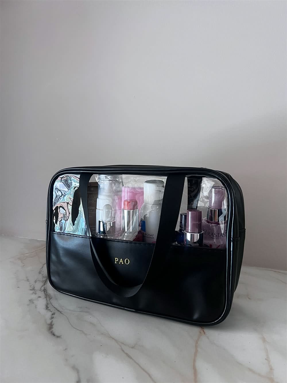 Bolsa de viaje Pierre de Maison Caviar, maleta de viaje con diseño elegante y espacio amplio para objetos personales.