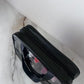 Maleta de viaje Maison Caviar Pierre, resistente y elegante, con detalles en cuero y compartimentos espaciosos para viajes largos.