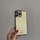 Funda para iPhone Bari de Maison Caviar, protección elegante con diseño en la imagen.