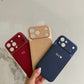 Funda para iPhone Arthur de Maison Caviar, protección elegante en color negro con diseño de alta calidad, vista frontal.