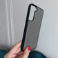Funda Samsung Benedetto de Maison Caviar, protección elegante para teléfono con diseño en cuero y detalles sofisticados.