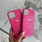 Funda para iPhone modelo Milan de Maison Caviar, protección elegante con diseño sofisticado y acabado de alta calidad.