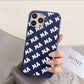 Funda para iPhone Eliot de Maison Caviar, protección de alta calidad en diseño elegante, vista frontal con detalles de la funda.