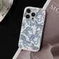 Funda para iPhone Abby de Maison Caviar, protección elegante en color negro con detalles de textura suave.