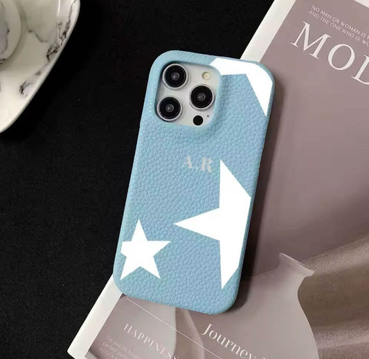 Funda para iPhone Liam de Maison Caviar, protección y estilo en diseño elegante y resistente.