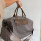 Bolso Salvatore de Maison Caviar, bolso de moda con diseño elegante y detalles en cuero en la imagen.