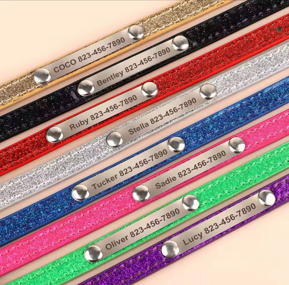 Collar para mascotas Maison Caviar Gian, hecho de tela resistente con hebilla ajustable y detalles elegantes para perros o gatos.