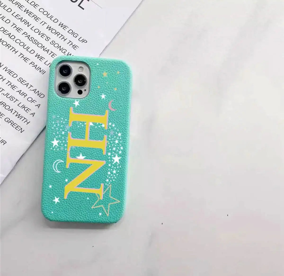 Funda para iPhone Alice de Maison Caviar, protección elegante en diseño de carcasa para teléfono móvil.