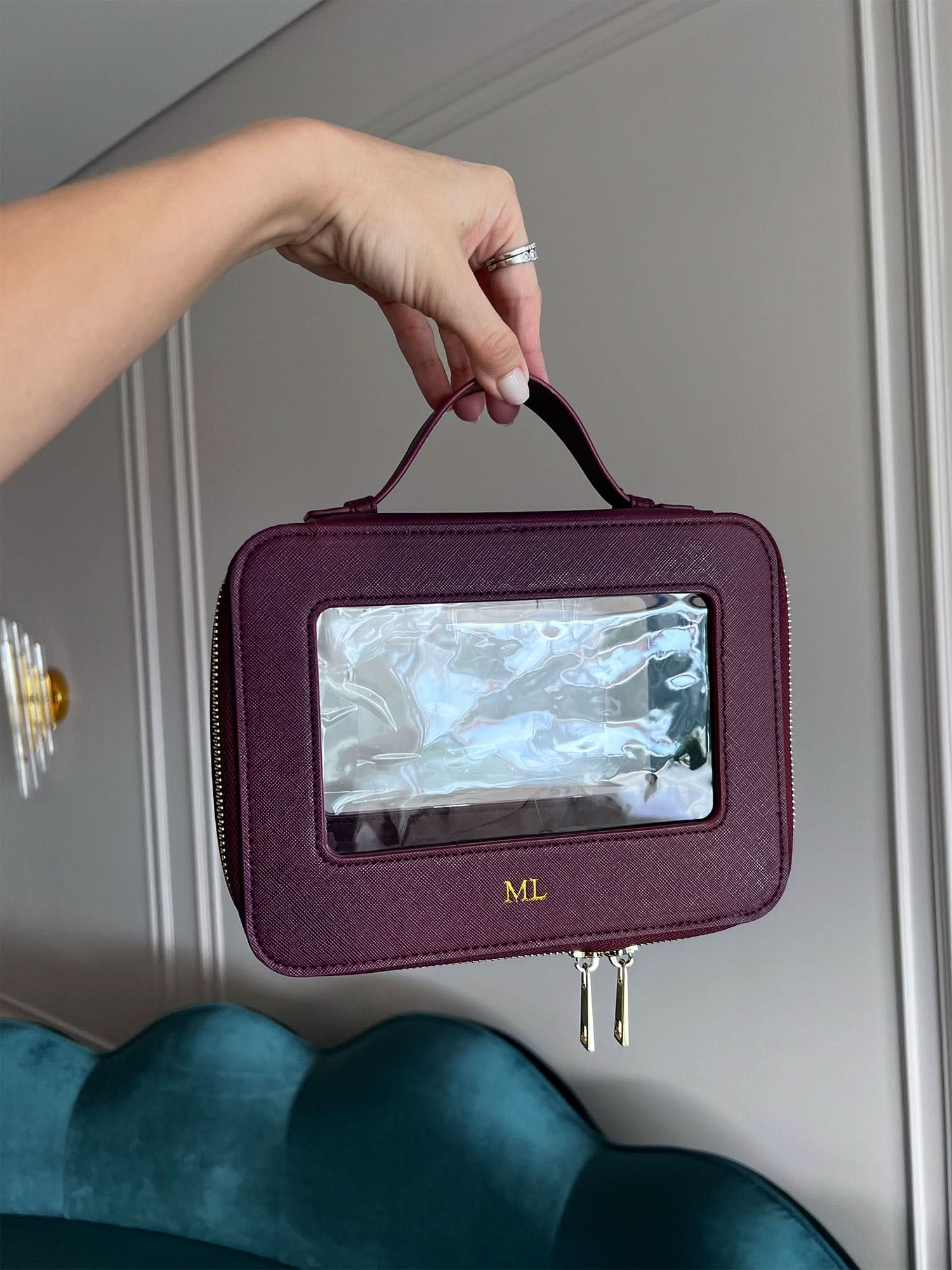 Maletín de viaje Maison Caviar Oporto, bolso de viaje con asas y compartimentos, en color negro con detalles elegantes