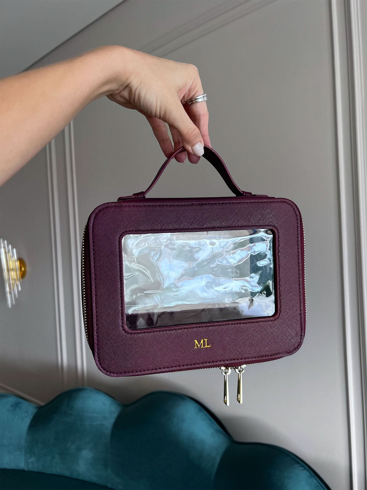 Maletín de viaje Maison Caviar Oporto, bolso de viaje con asas y compartimentos, en color negro con detalles elegantes