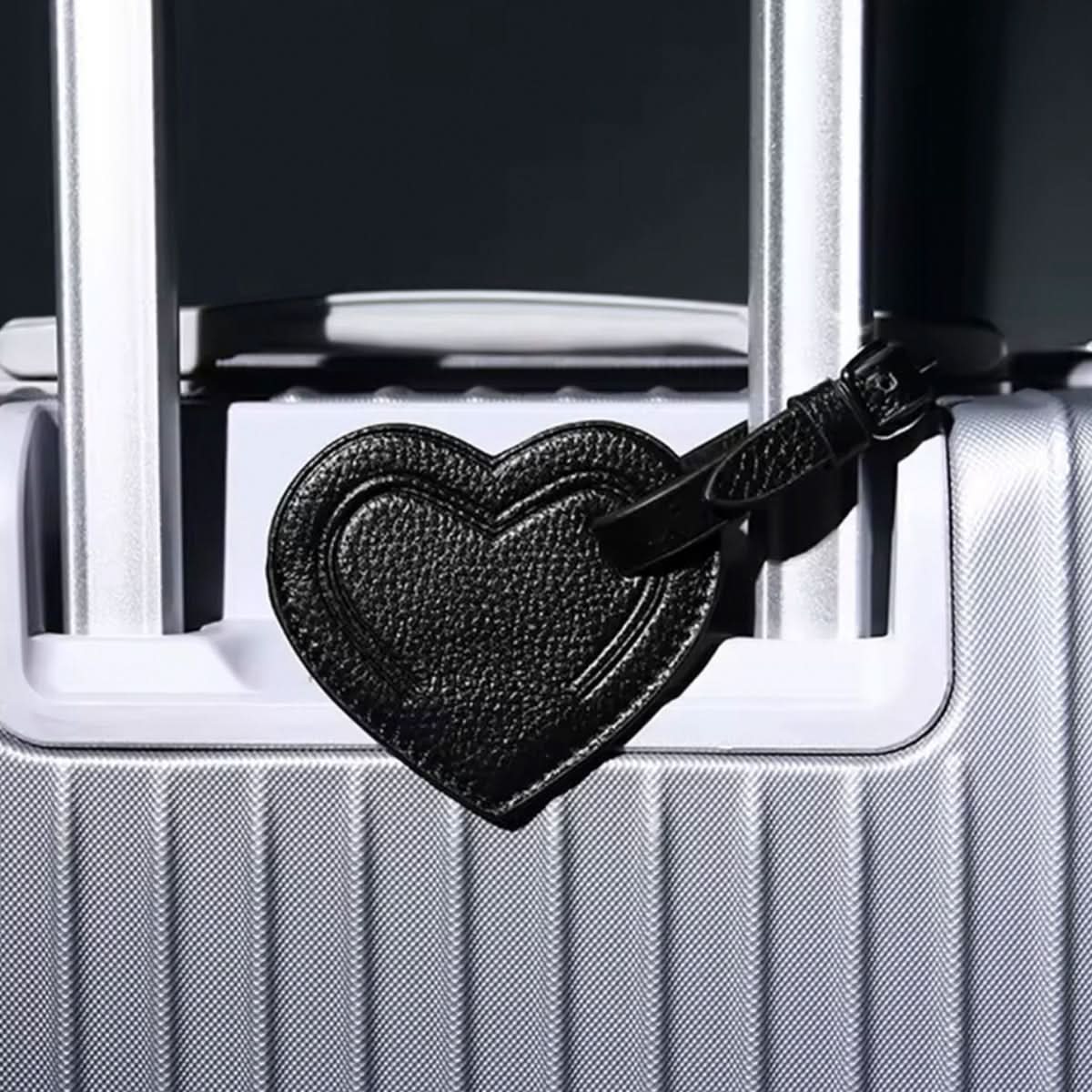 Etiqueta de maleta Maison Caviar Tag Maleta en cuero con diseño elegante y resistente para equipaje de viaje.