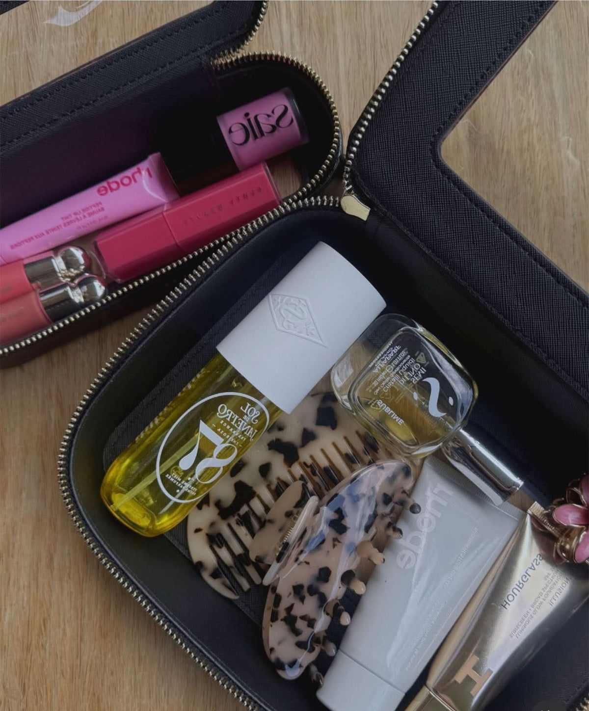 Bolsa de viaje Oporto de Maison Caviar, maleta grande con asas y compartimentos, ideal para viajes largos.