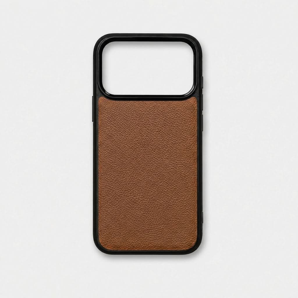 Funda para iPhone Maison Caviar Lucca, protección elegante, en color negro con detalles de cuero y diseño sofisticado.