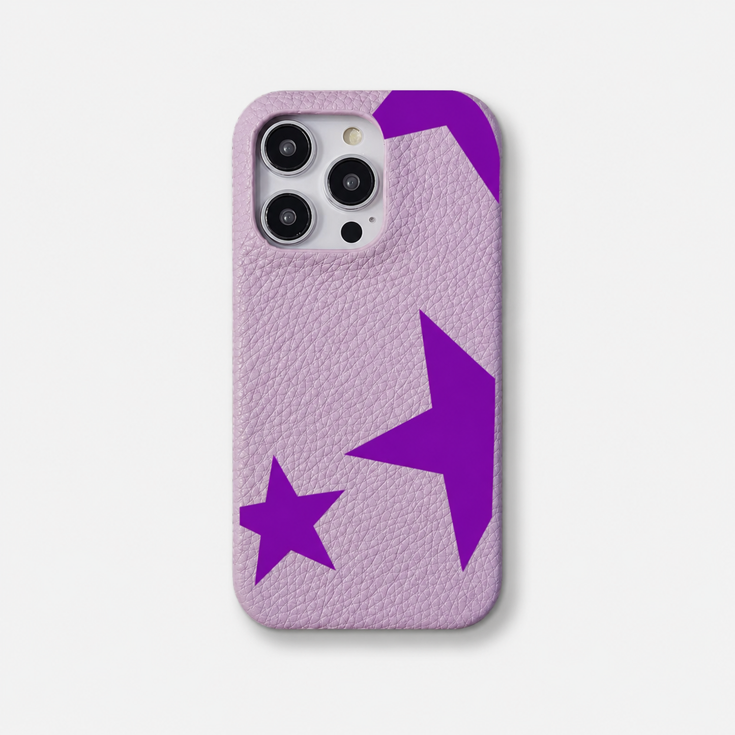 Funda para iPhone Liam de Maison Caviar en color morado, protección elegante para teléfono móvil.