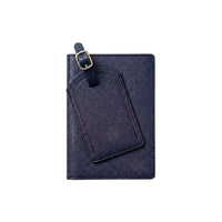 Porta pasaporte Maison Caviar Mykonos de cuero con diseño elegante, ideal para viajes y protección del pasaporte.