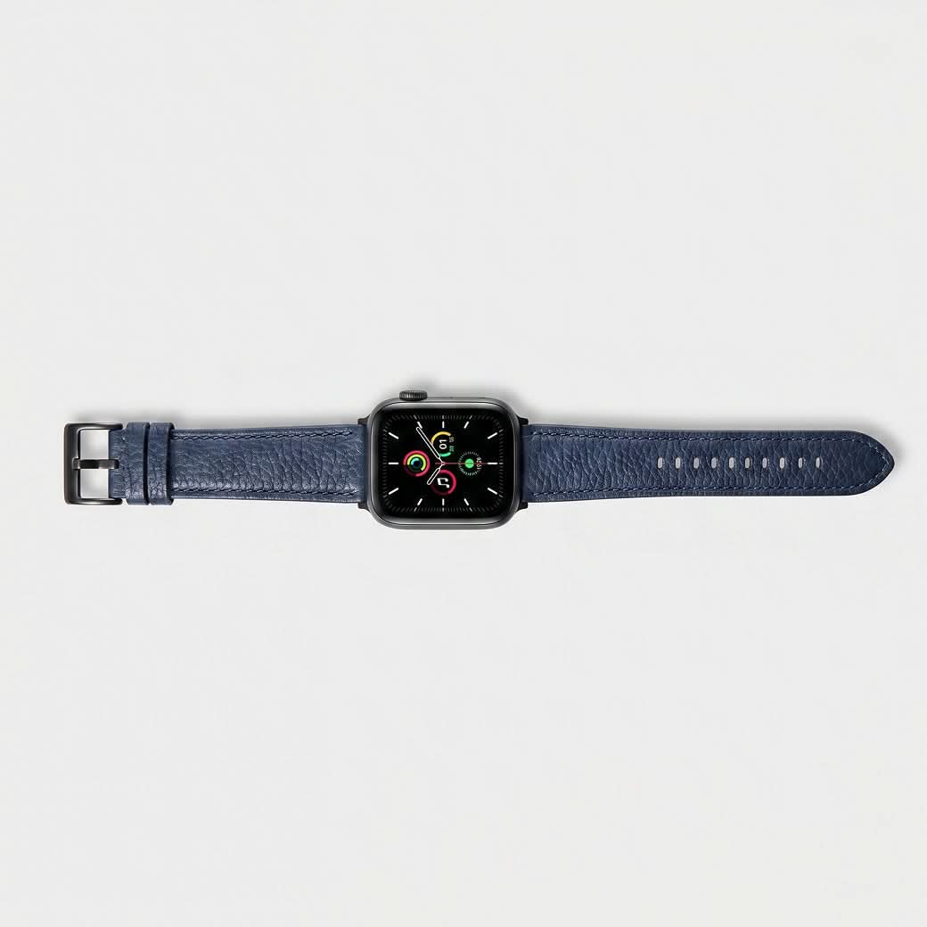 Correa de Apple Watch Leonor de Maison Caviar en color naranja, mostrando el diseño y la textura de la correa.