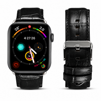 Correa para Apple Watch Maison Caviar en color burdeos, piel de alta calidad, con cierre de hebilla y acabado elegante.