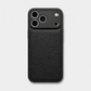 Estuche negro para iPhone de Maison Caviar, diseño elegante y resistente en la imagen.