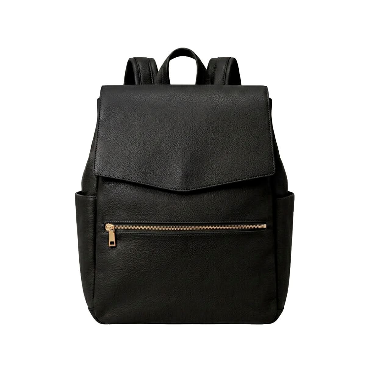 Pañalera Maison Caviar de color negro con múltiples compartimentos y asas cómodas para llevar en los viajes.