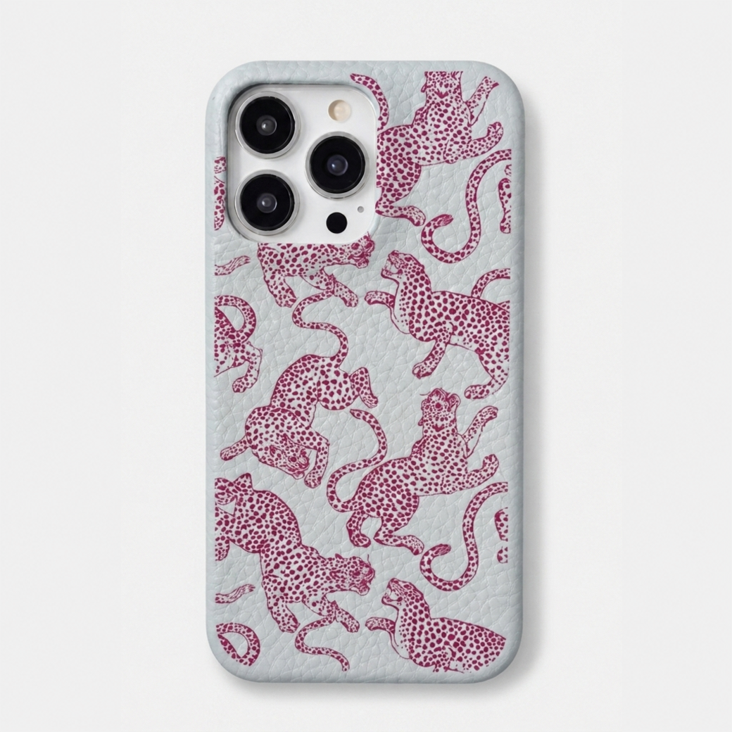 Funda para iPhone Maison Caviar Abby en color rosa y azul, protección elegante para teléfono móvil.