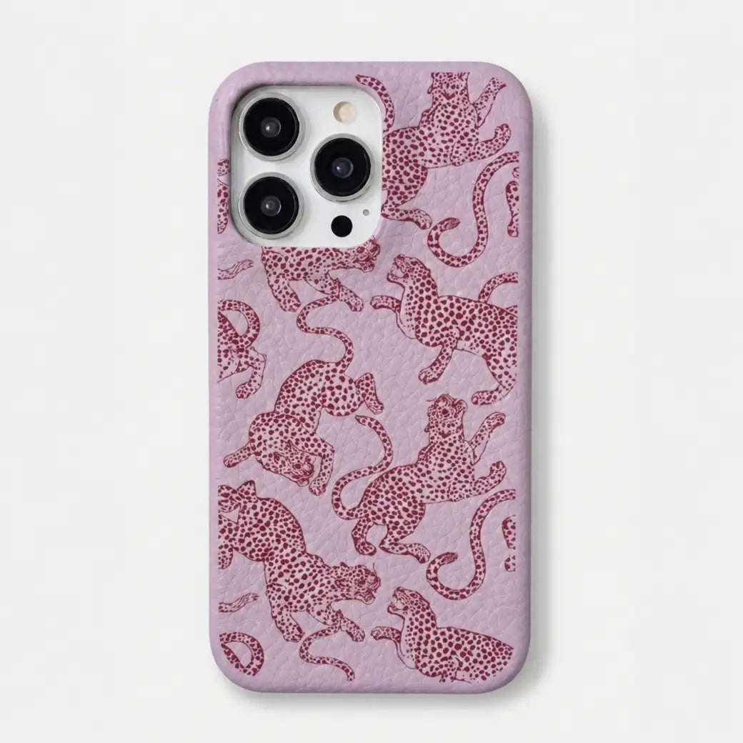 Funda para iPhone Maison Caviar Abby en color rosa y rojo, protección elegante para teléfono móvil.