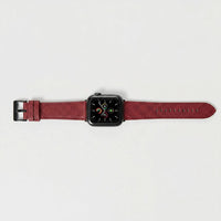 Correa para Apple Watch Maison Caviar en color rojo, diseño elegante, compatible con relojes Apple Watch.