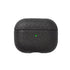 Funda para Airpods Maison Caviar Salem en color negro con textura de cuero, protección elegante para auriculares inalámbricos.
